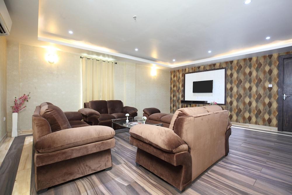Pinnacle By Click Hotels, Lucknow Extérieur photo