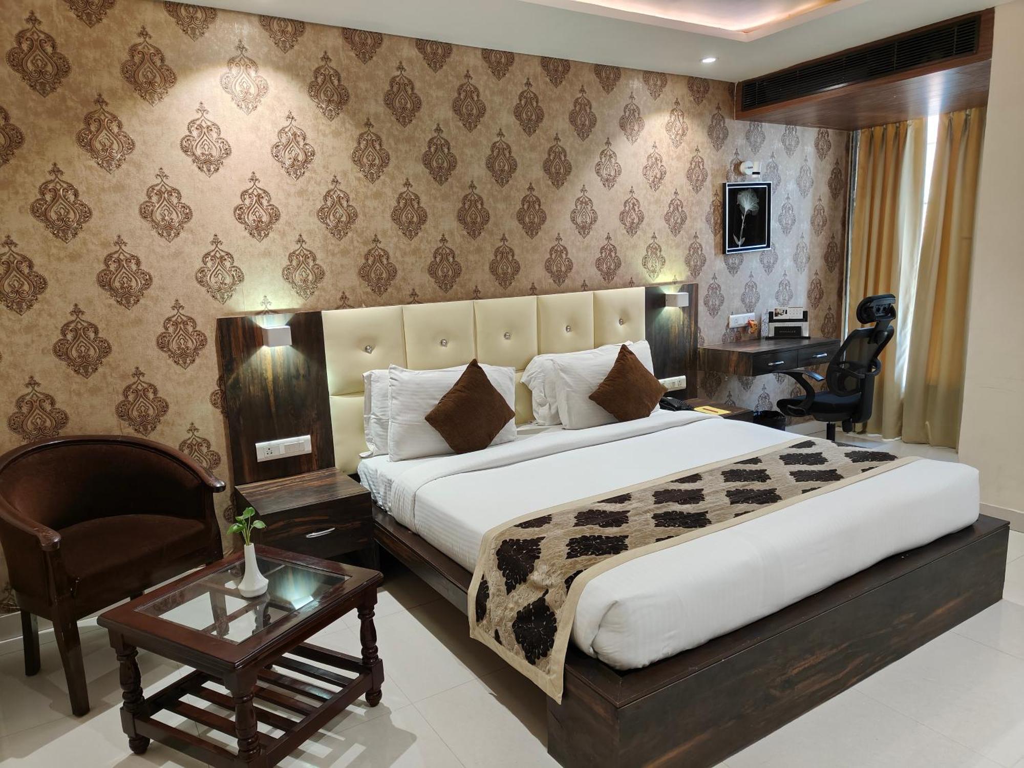 Pinnacle By Click Hotels, Lucknow Extérieur photo