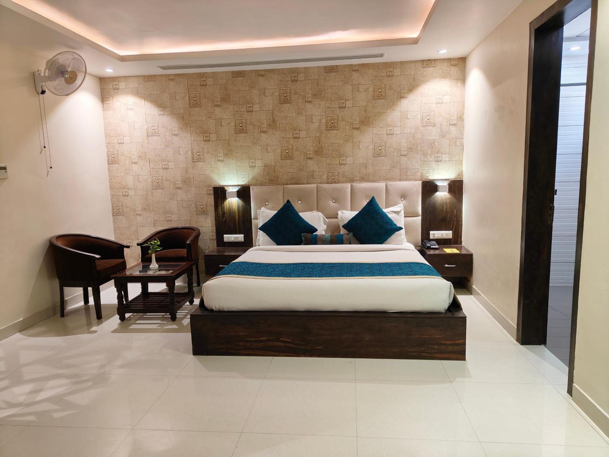 Pinnacle By Click Hotels, Lucknow Extérieur photo