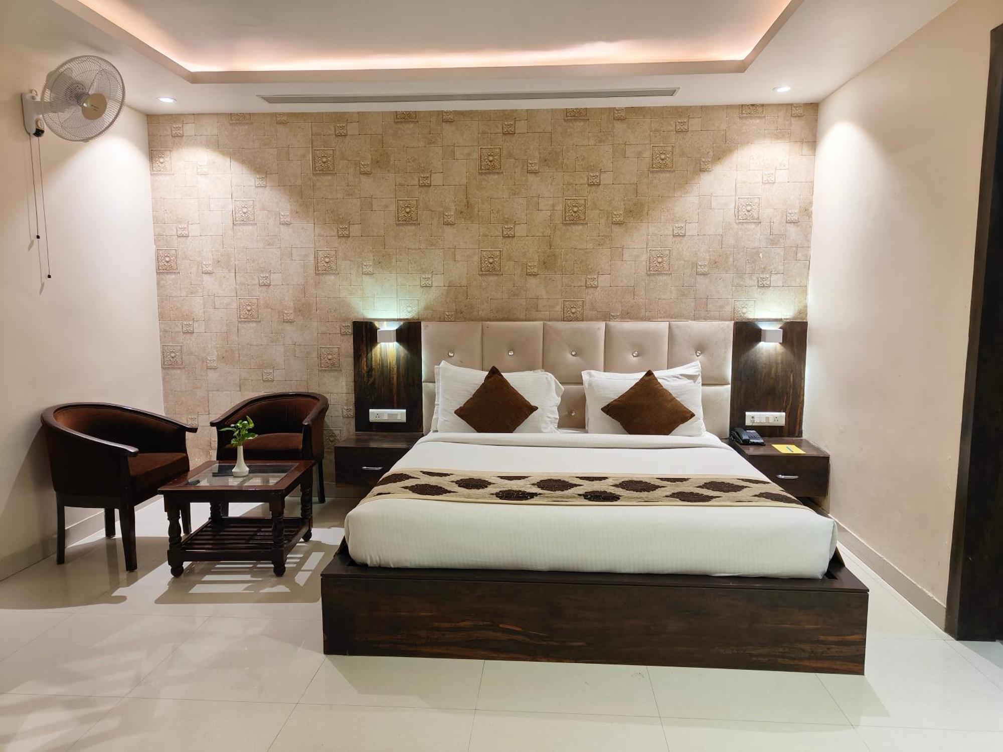 Pinnacle By Click Hotels, Lucknow Extérieur photo