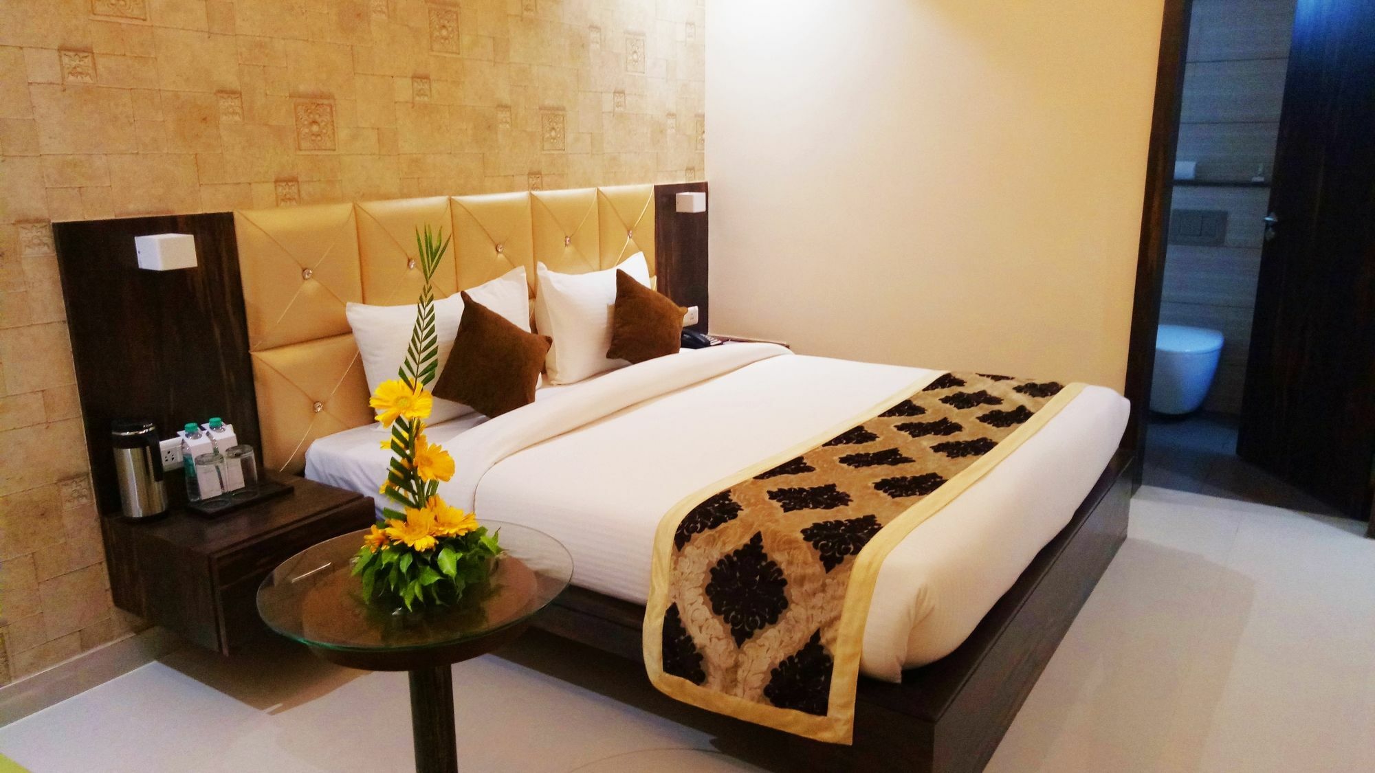 Pinnacle By Click Hotels, Lucknow Extérieur photo