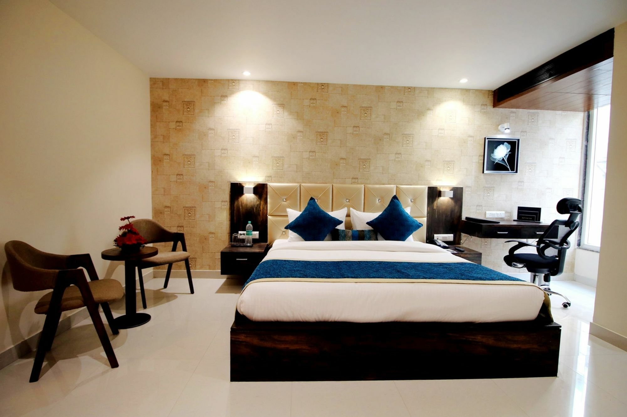 Pinnacle By Click Hotels, Lucknow Extérieur photo