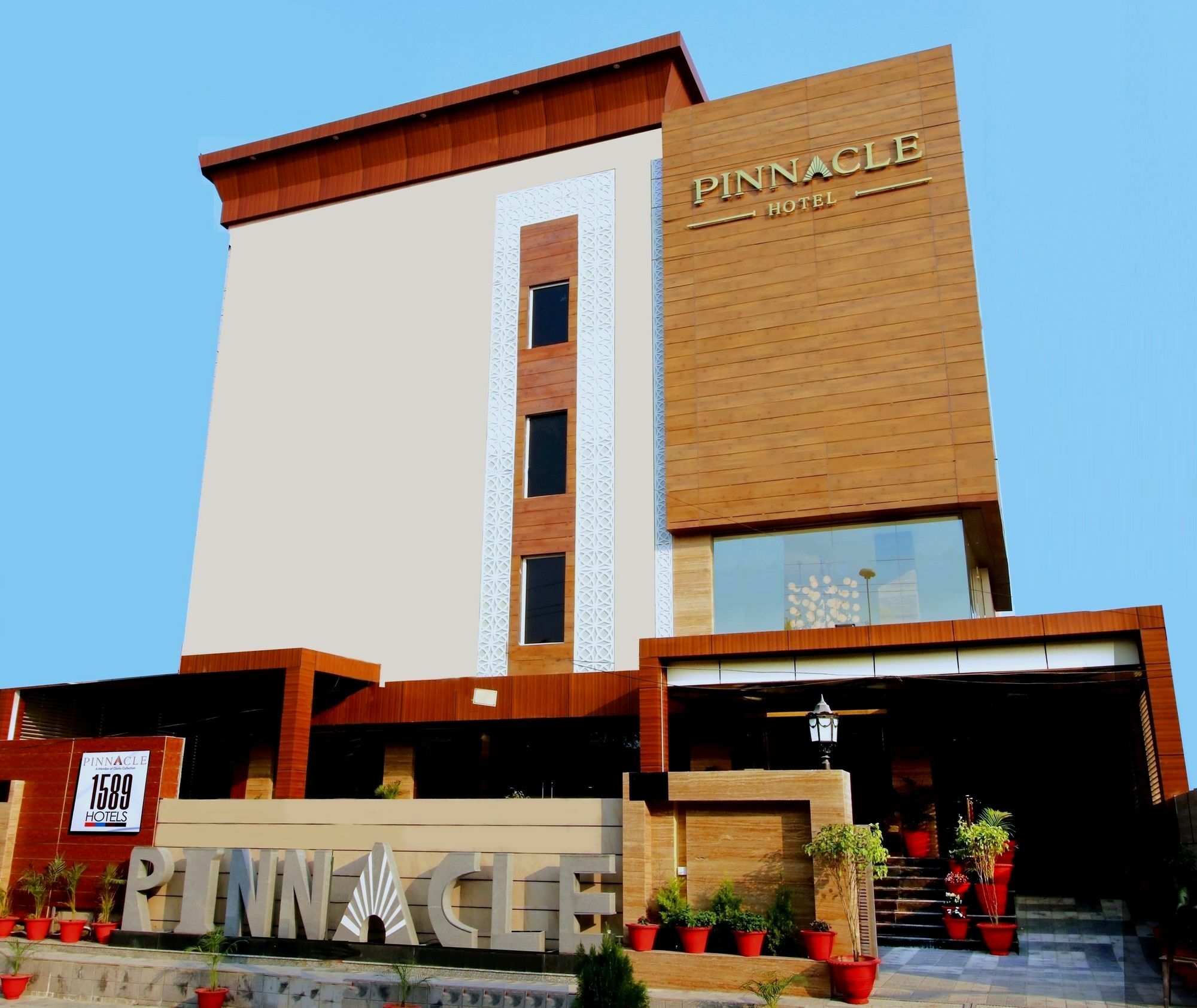 Pinnacle By Click Hotels, Lucknow Extérieur photo