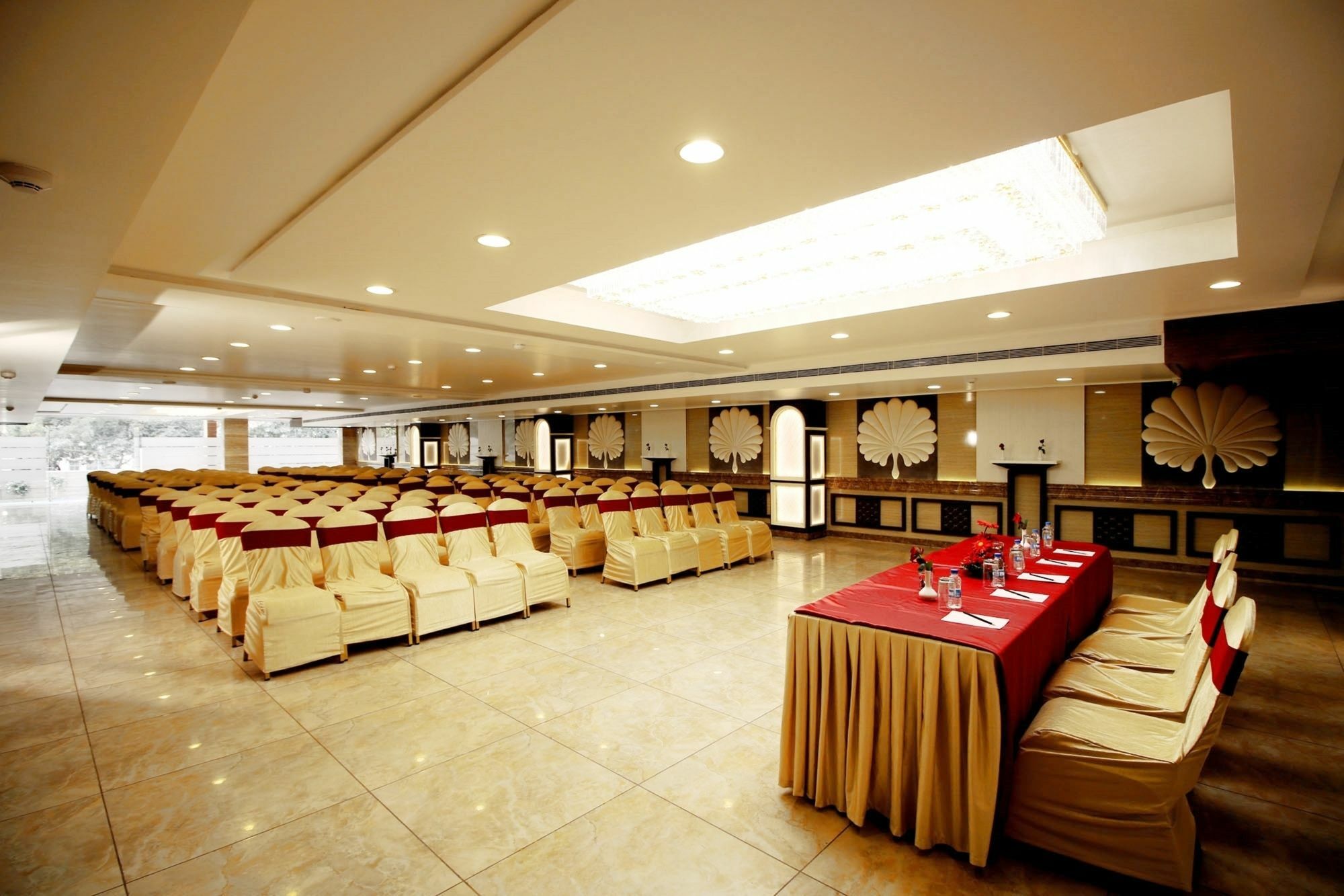 Pinnacle By Click Hotels, Lucknow Extérieur photo