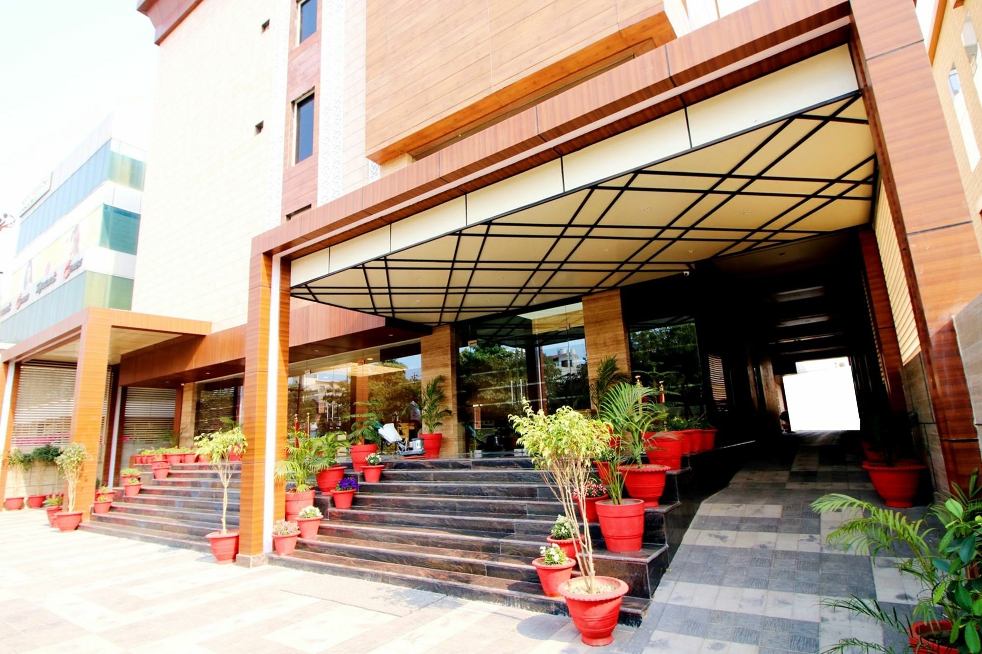 Pinnacle By Click Hotels, Lucknow Extérieur photo
